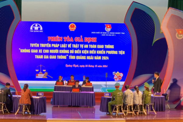 PHỔ BIẾN, GIÁO DỤC PHÁP LUẬT VỀ TRẬT TỰ AN TOÀN GIAO THÔNG QUA MÔ HÌNH PHIÊN TOÀ GIẢ ĐỊNH